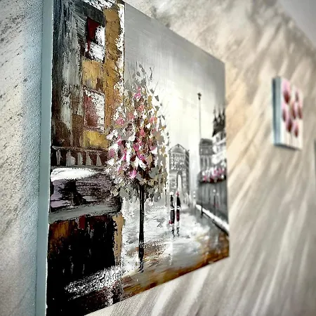4friendscoresibrasov Pink Apartment Brasov