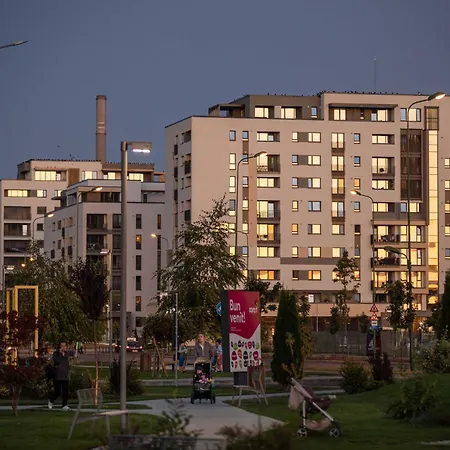 4friendscoresibrasov Pink Apartment